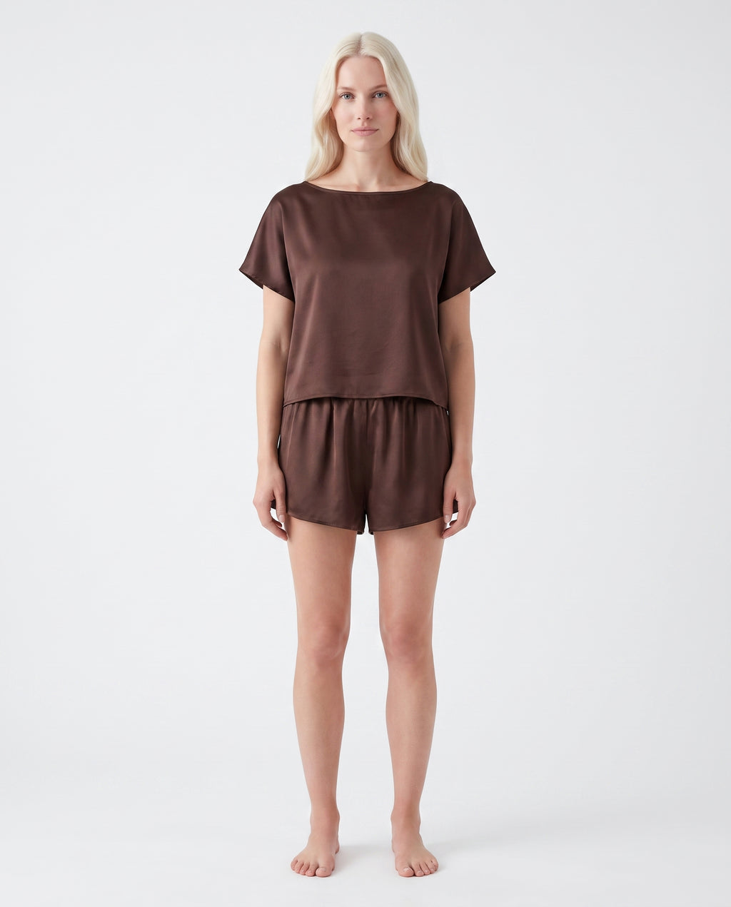 silk sprint shorts in cocoa